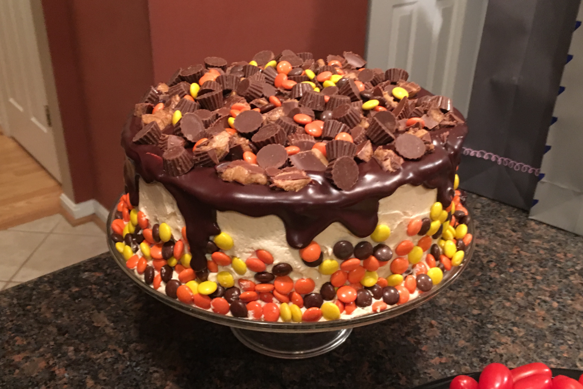 Reese's Overload Cake Chocolate cupackes with caramel buttercream